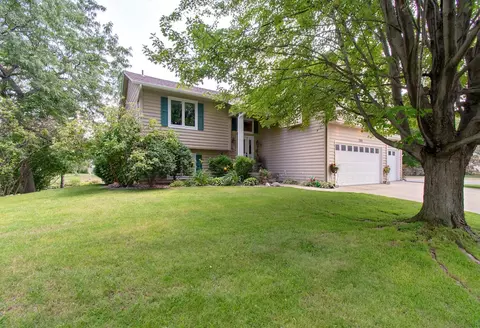 2000 Johnson Ct, Northfield, MN 55057