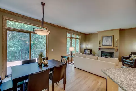 1070 Juliet Ave, Saint Paul, MN 55105