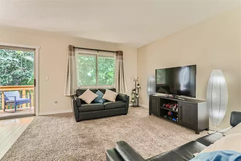1661 Hickory Ln, Eagan, MN 55122 photo 6
