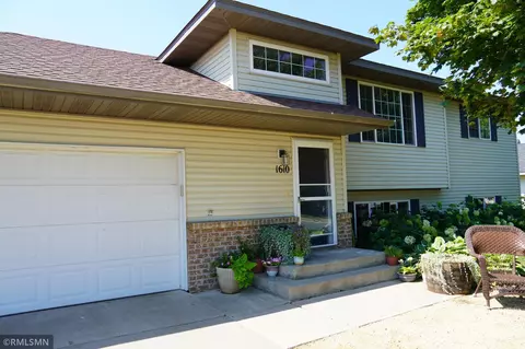 1610 Griffing Park Rd, Buffalo, MN 55313