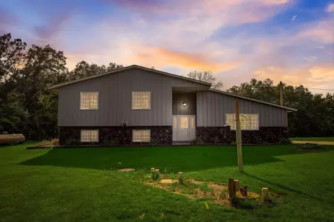 26338 Monroe St NE, Isanti, MN 55040