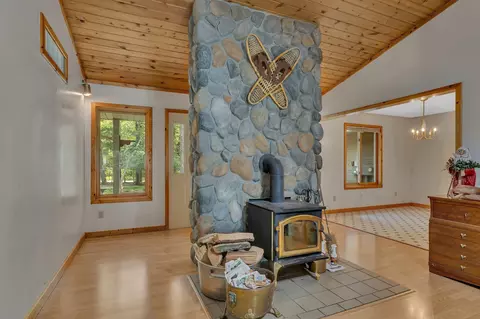 3145 Thoroughfare Dr, Cushing, MN 56443 photo 5