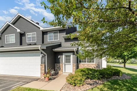 301 Horizon Dr SE, New Prague, MN 56071