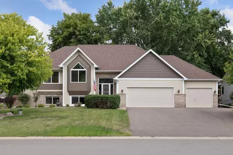 9637 171st St W, Lakeville, MN 55044
