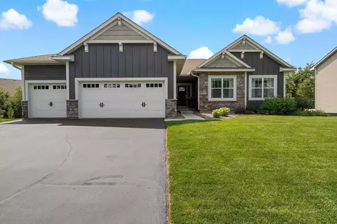5661 Mount Curve Blvd SE, Prior Lake, MN 55372
