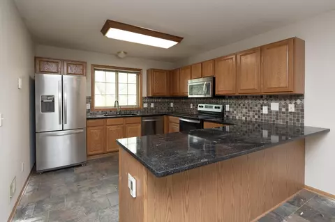 604 Monn Ave #604, Vadnais Heights, MN 55127