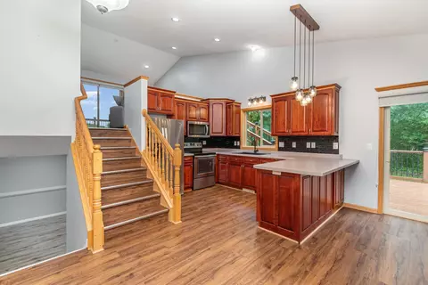 1809 Maple Ln, Saint Cloud, MN 56304 photo 4