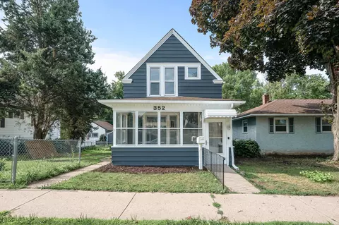 352 Geranium Ave E, Saint Paul, MN 55130 photo 2