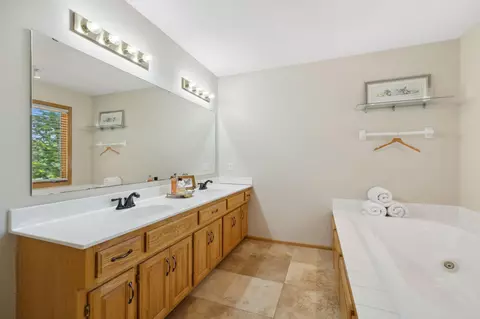 4783 Highcroft Ct, Eagan, MN 55122 photo 24
