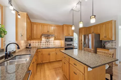 4783 Highcroft Ct, Eagan, MN 55122 photo 13