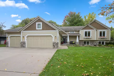 1990 Safari Trl, Eagan, MN 55122