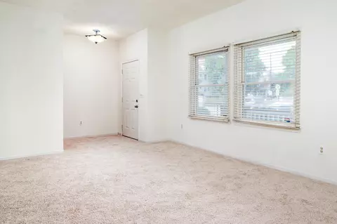 503 E 26th St, Minneapolis, MN 55404 photo 4