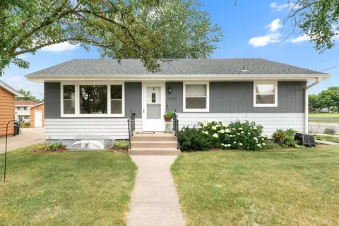 1029 3rd Ave NE, Little Falls, MN 56345
