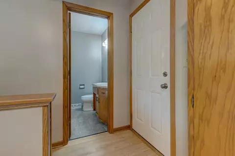 307 Carrow St, Marshall, MN 56258 photo 17