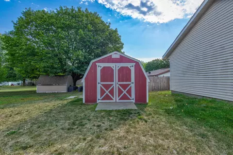 307 Carrow St, Marshall, MN 56258 photo 48