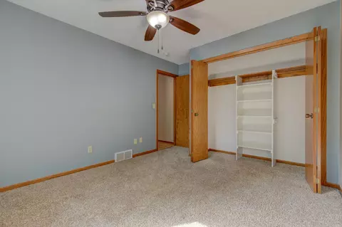 307 Carrow St, Marshall, MN 56258 photo 27