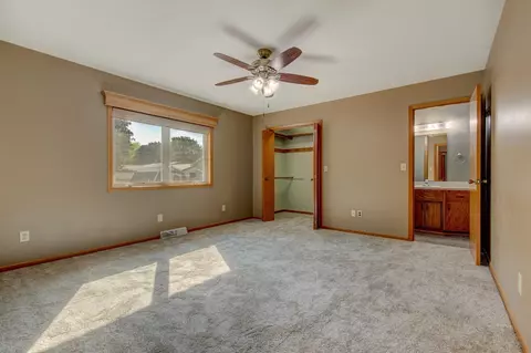 307 Carrow St, Marshall, MN 56258 photo 14