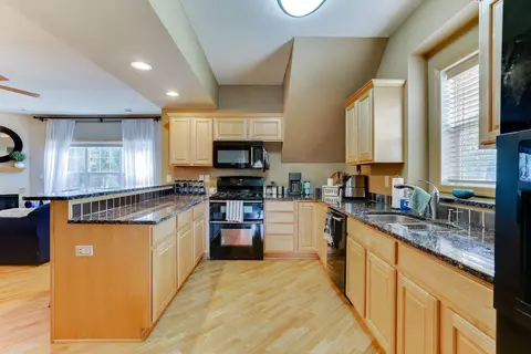 9771 3rd Ave S, Bloomington, MN 55420 photo 5