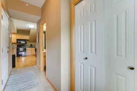 9771 3rd Ave S, Bloomington, MN 55420 photo 3