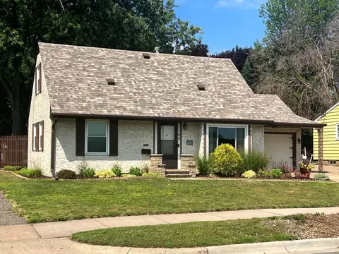1185 Oakdale Ave, West Saint Paul, MN 55118