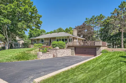 6012 Evergreen Rd, Mound, MN 55364