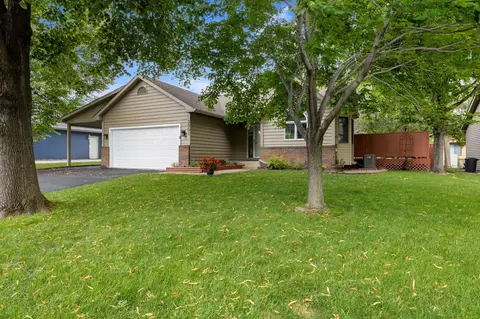 3901 Danbury Trl, Eagan, MN 55123 photo 3