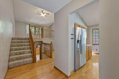 3901 Danbury Trl, Eagan, MN 55123 photo 11