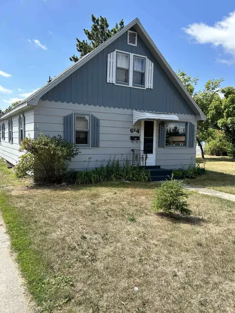 614 2nd St W, Park Rapids, MN 56470