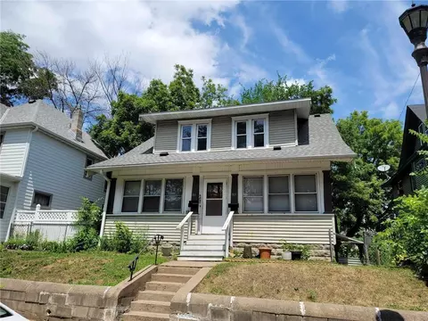 911 6th St E, Saint Paul, MN 55106