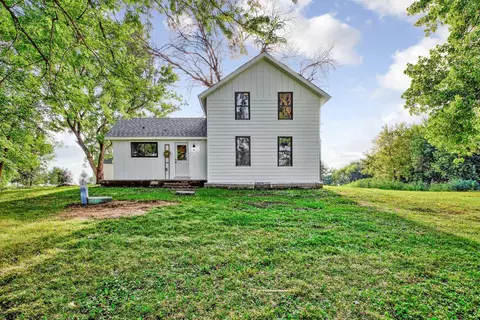24780 Lamb Ave, Kenyon, MN 55946