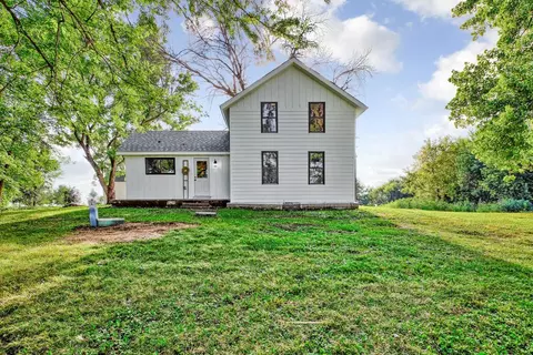 24780 Lamb Ave, Kenyon, MN 55946