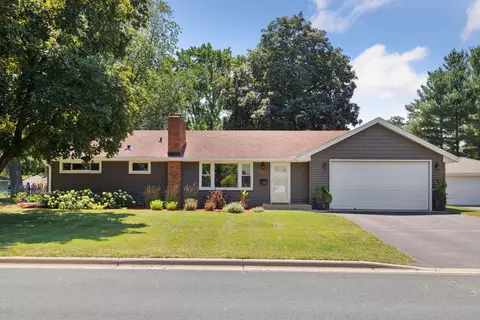 1219 E 93 12 St, Bloomington, MN 55425