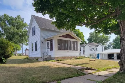324 W Fillmore Ave, Mabel, MN 55954
