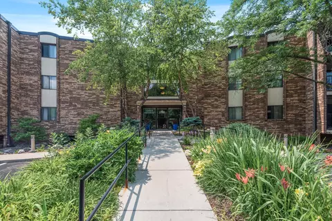 10451 Greenbrier Rd #303, Minnetonka, MN 55305