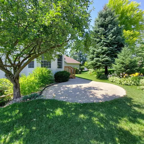 3406 Eagle Ridge Dr W, Willmar, MN 56201 photo 4
