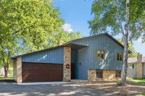 10582 104th Ave N, Maple Grove, MN 55369