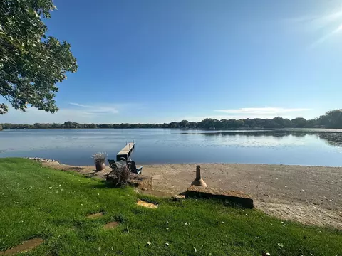 5306 Perry Ave N, Crystal, MN 55429