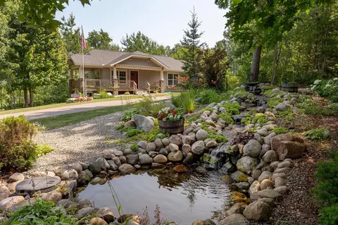 603 2nd St S, Walker, MN 56484