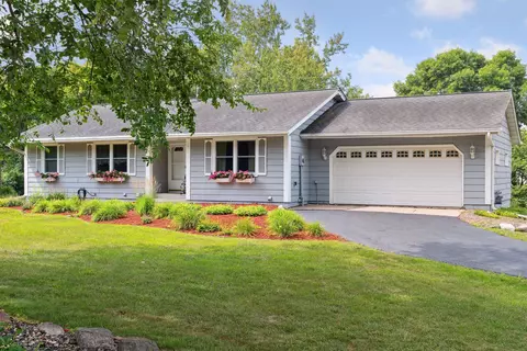 7026 Ticonderoga Trl, Eden Prairie, MN 55346