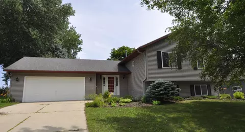 6210 24th Ave NW, Rochester, MN 55901