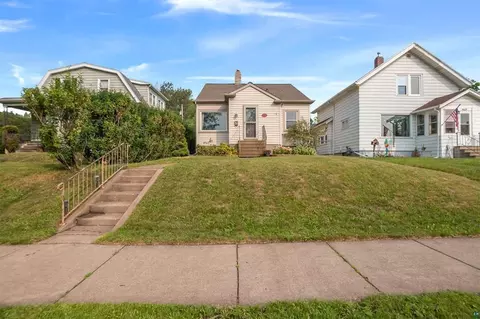 4011 W 8th St, Duluth, MN 55807 photo 2