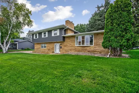 930 3rd St SW, Faribault, MN 55021 photo 3