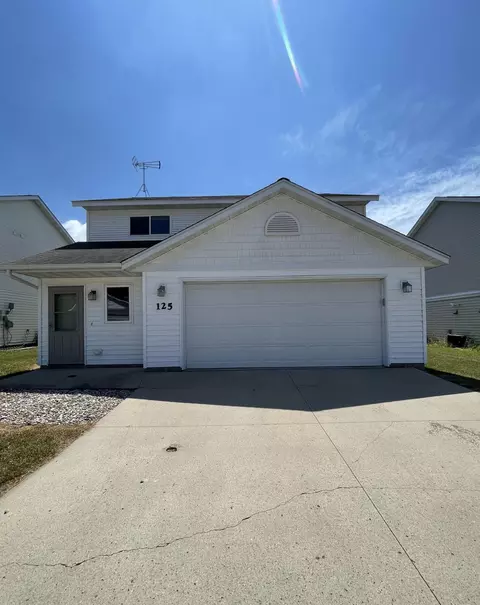 125 Jacob Dr, Mankato, MN 56001