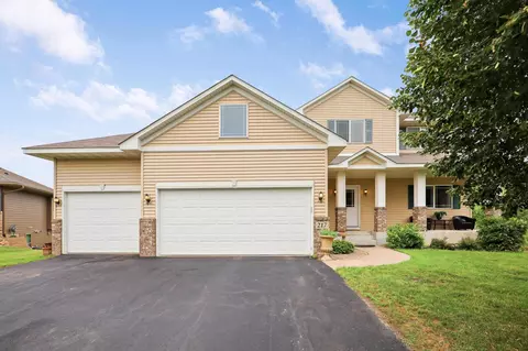 217 Winkler Trl, Cologne, MN 55322