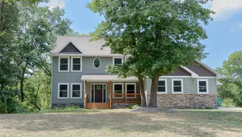 831 N Pine St, Royalton, MN 56373