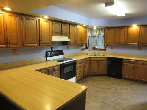 1006 8th St, Westbrook, MN 56183 photo 7