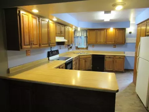 1006 8th St, Westbrook, MN 56183 photo 9
