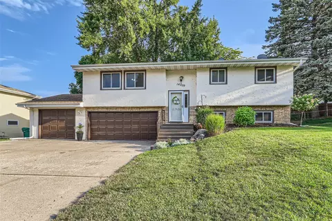 14009 Sunnyslope Dr, Maple Grove, MN 55311