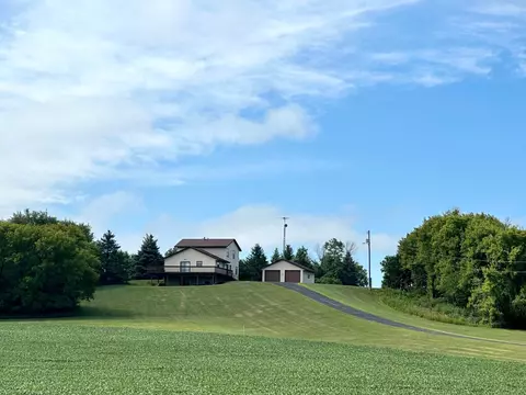 4402 85th St NW, Oronoco, MN 55960