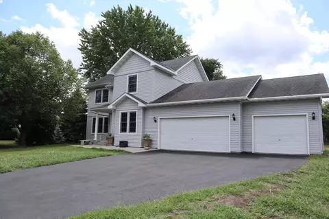 821 Bellvue Ln, Brooklyn Center, MN 55430